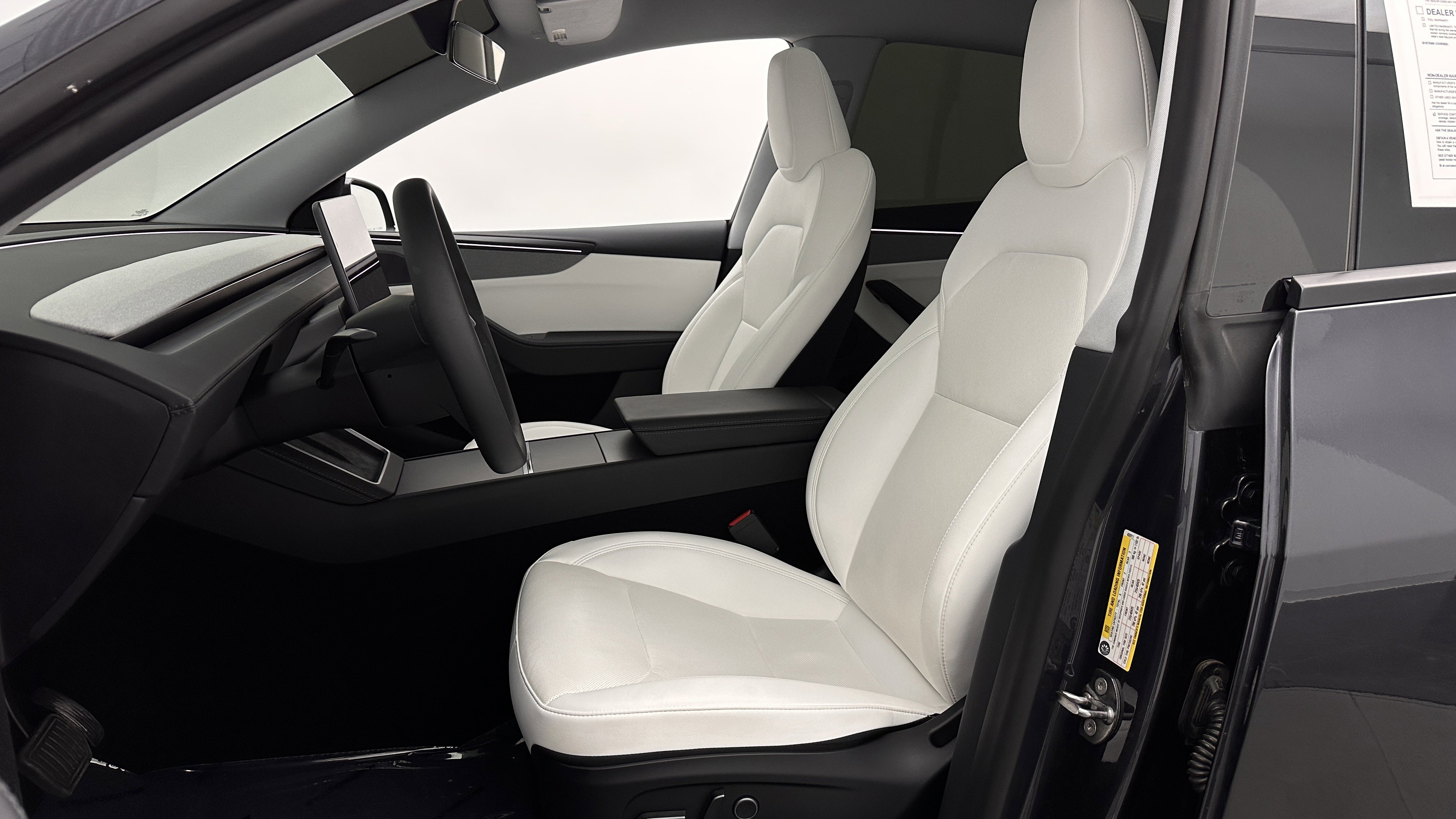 Used 2026 Tesla Model Y Long Range image 13
