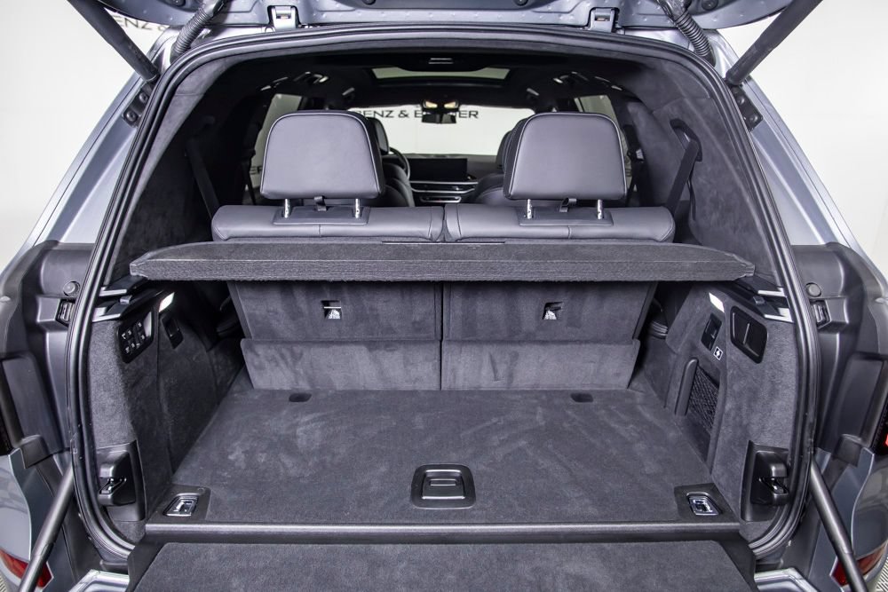 Used 2024 BMW ALPINA XB7 AWD/4WD image 10