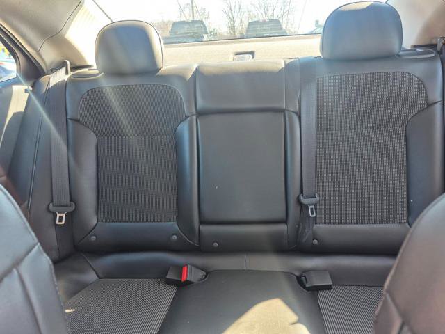Used 2016 Chevrolet Malibu LT image 9