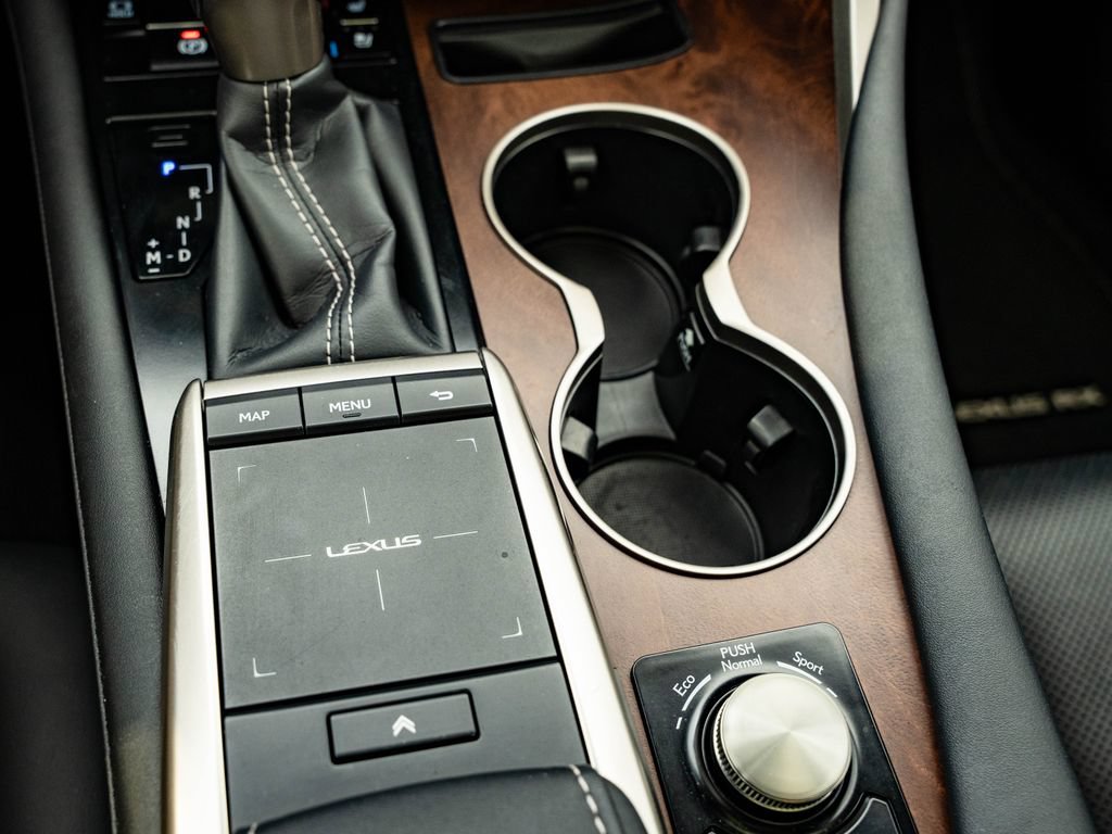 Used 2022 Lexus RX 350L Premium w/ Premium Package AWD/4WD image 40