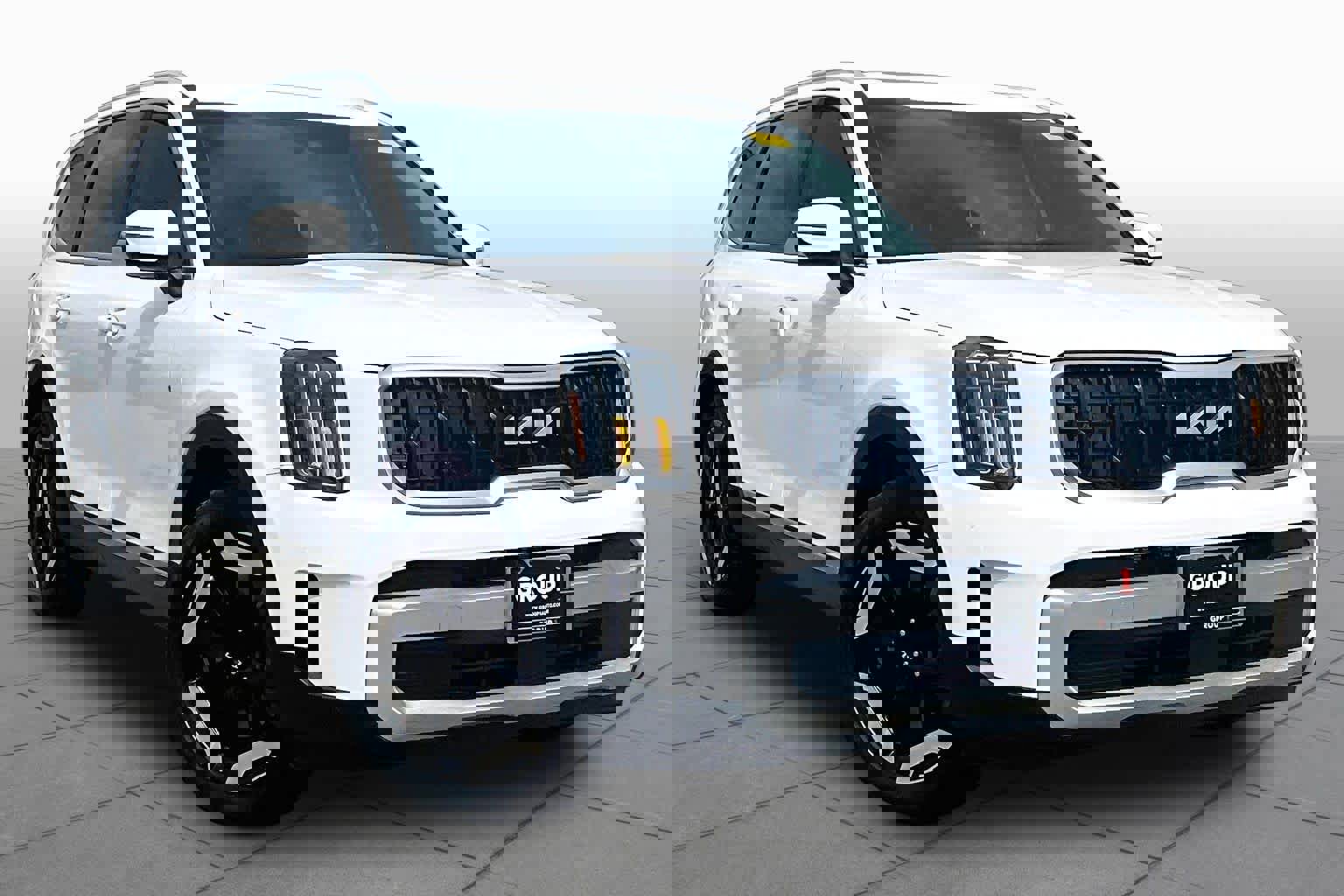 Used 2024 Kia Telluride EX w/ EX Captain's Chair Package image 3