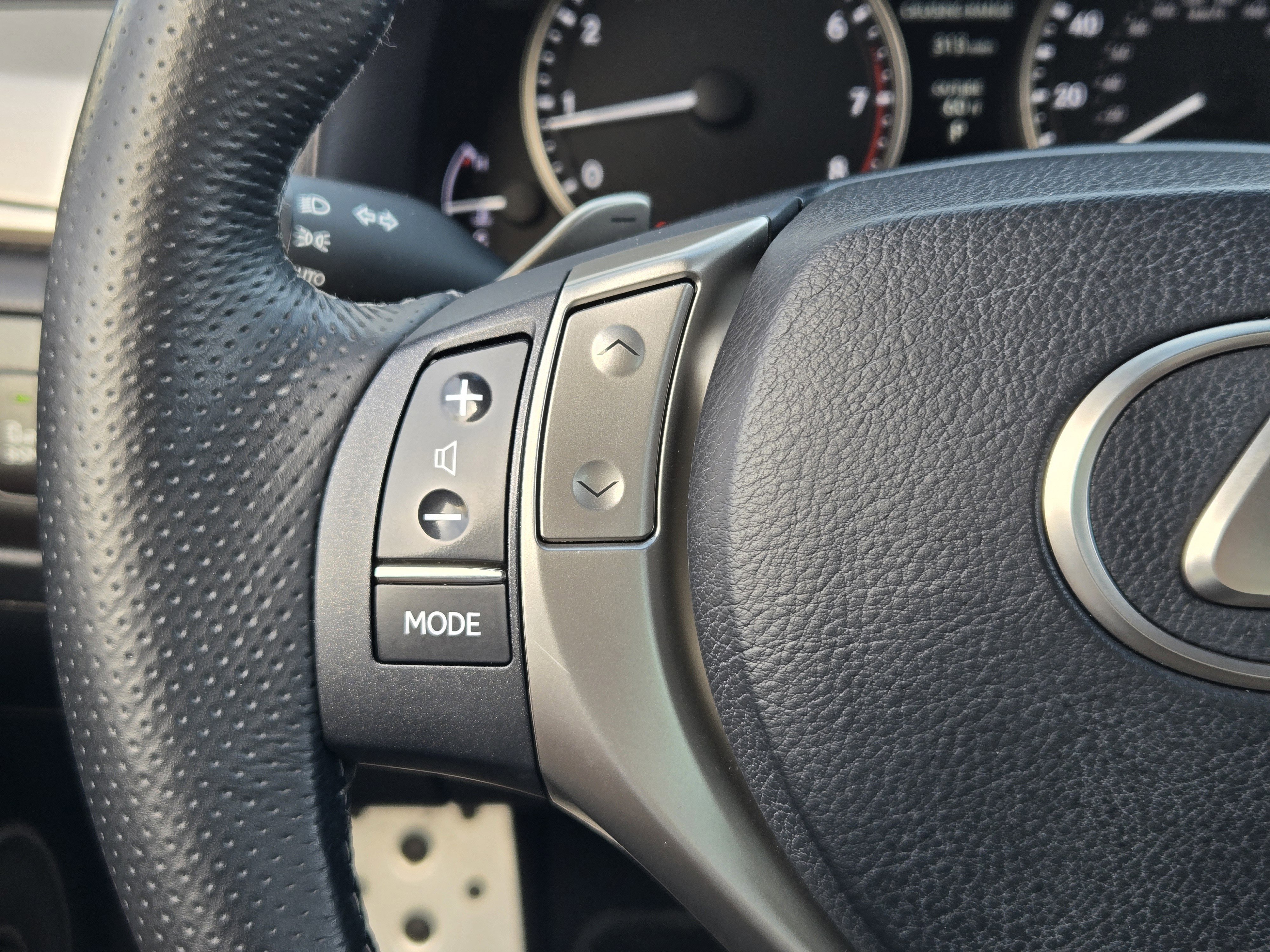 Used 2015 Lexus GS 350 w/ F Sport Package image 35