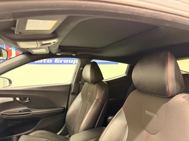 Used 2019 Hyundai Veloster 2.0 Premium FWD image 35