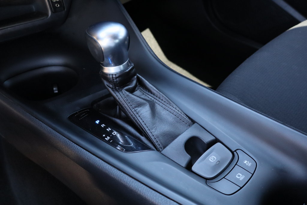 Used 2018 Toyota C-HR XLE FWD image 18