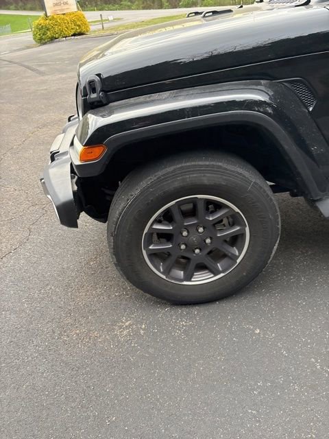 Used 2023 Jeep Gladiator Overland w/ LED Lighting Group image 30