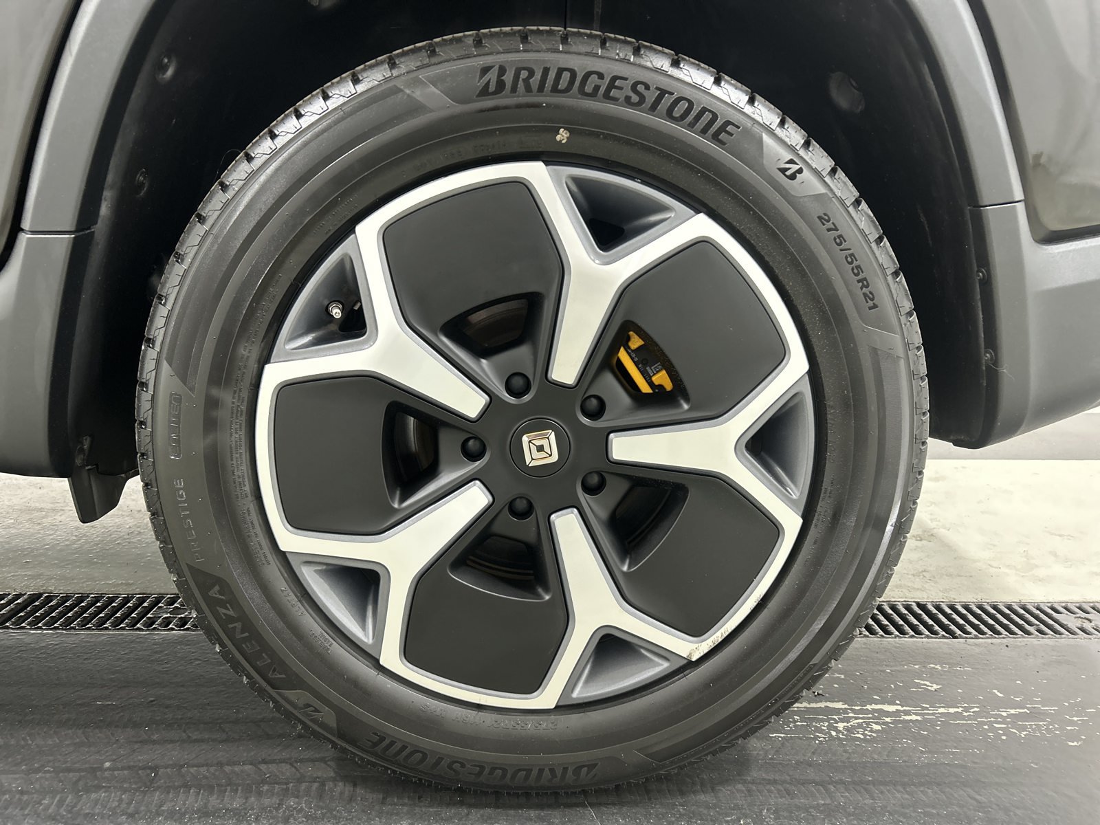 Used 2022 Rivian R1T Adventure AWD/4WD image 10