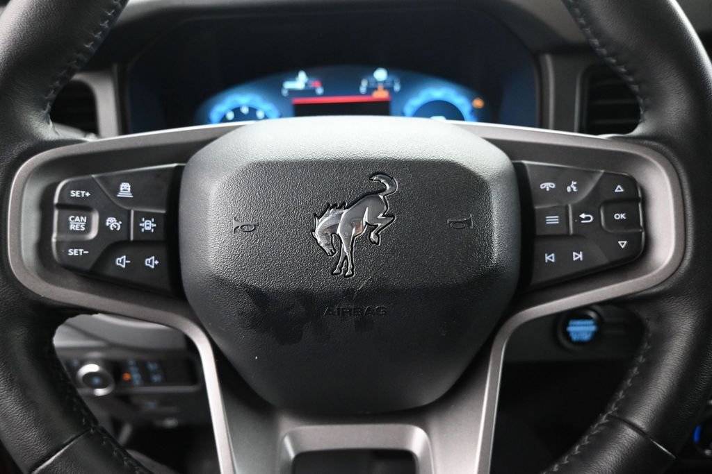 Used 2025 Ford Bronco Badlands AWD/4WD image 10