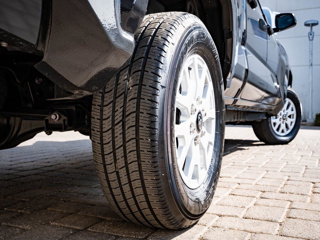 Used 2025 Toyota Tacoma SR5 image 41