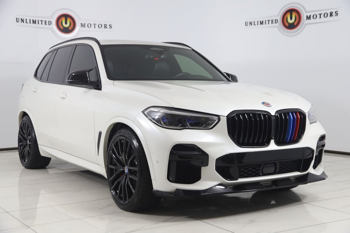 Used 2022 BMW X5 M50i w/ Executive Package AWD/4WD image 26
