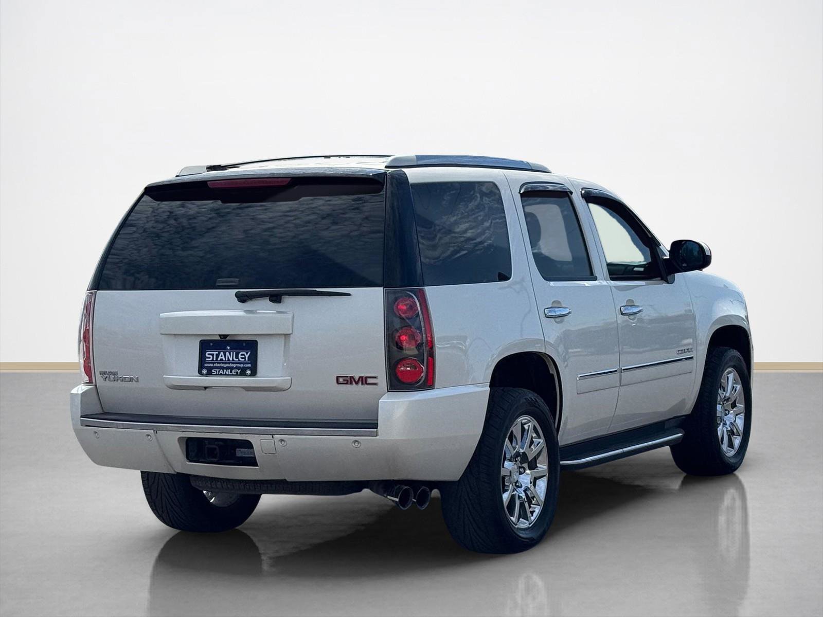 Used 2012 GMC Yukon Denali image 7