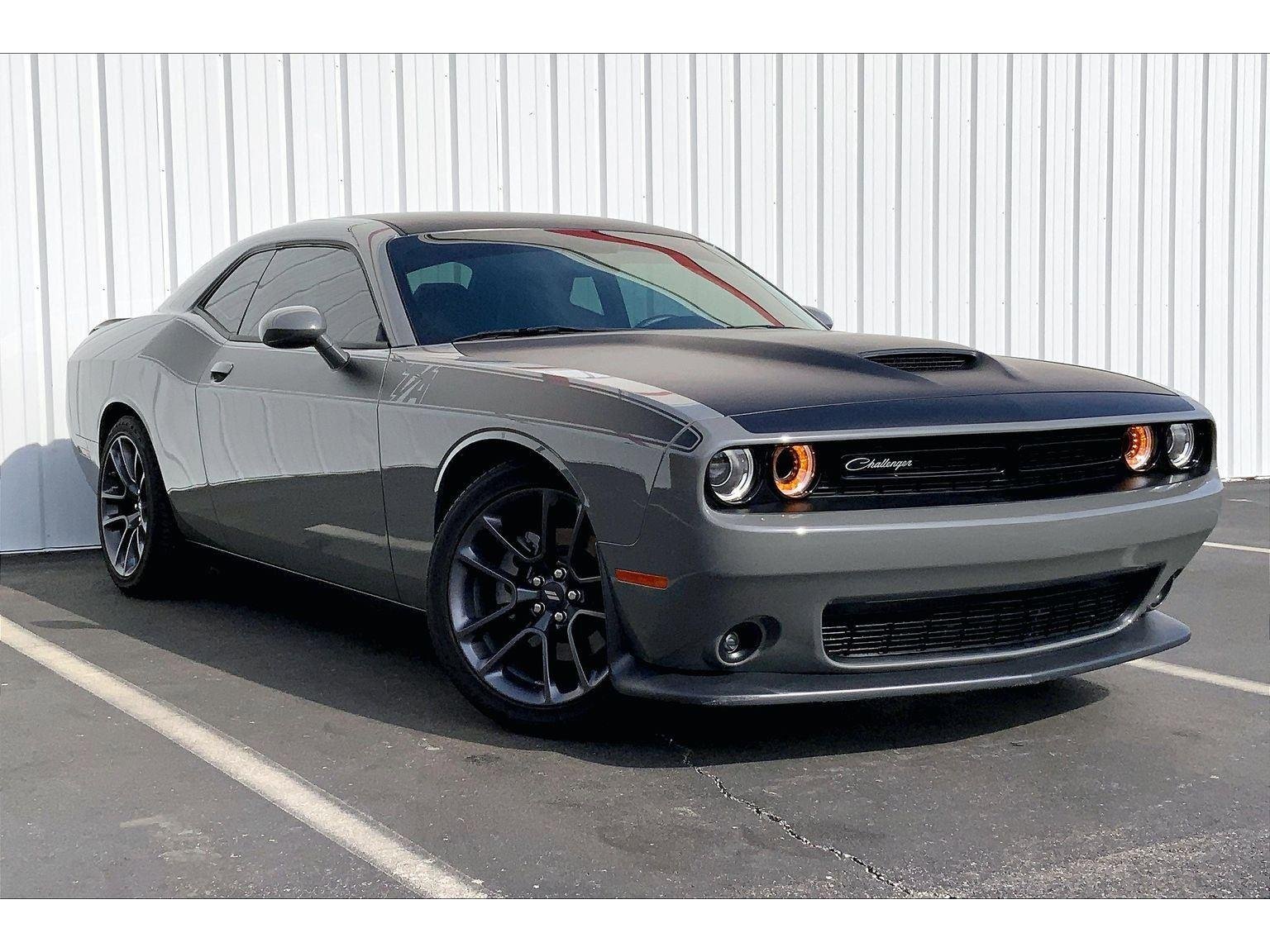 Used 2023 Dodge Challenger R/T w/ T/A Package image 2