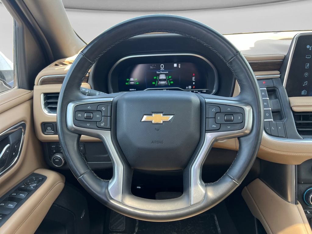 Used 2023 Chevrolet Tahoe Premier AWD/4WD image 15