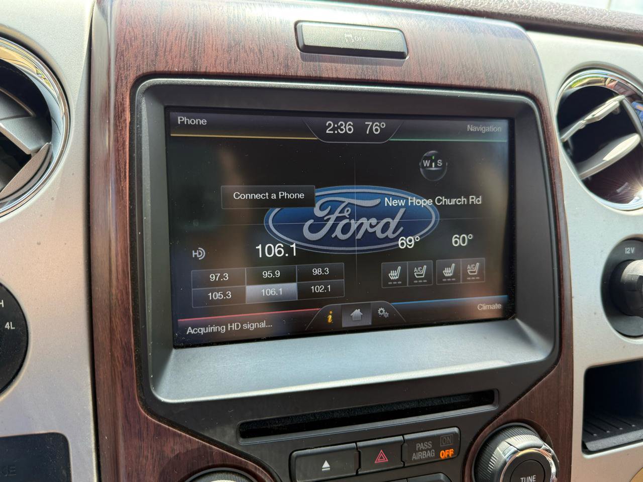 Used 2014 Ford F150 King Ranch w/ King Ranch Luxury Package AWD/4WD image 19