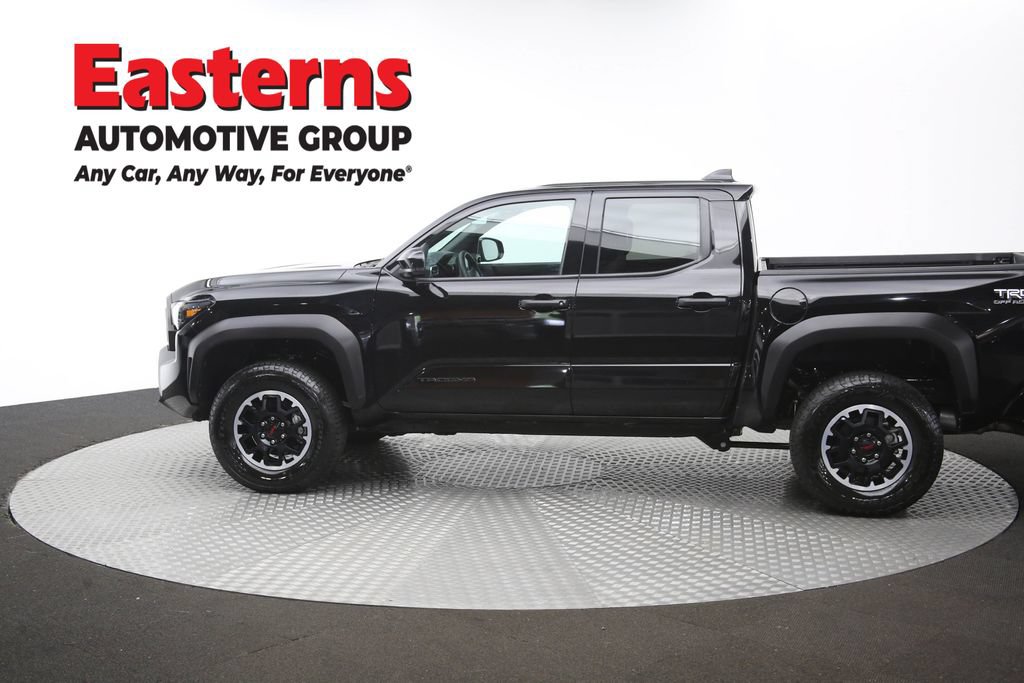 Used 2025 Toyota Tacoma TRD Off-Road AWD/4WD image 59