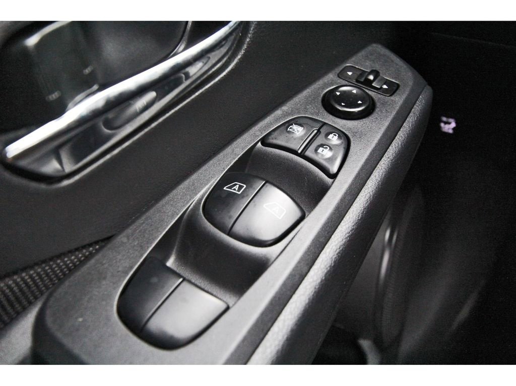 Used 2023 Nissan Kicks SV w/ Interior Electronics Package image 19