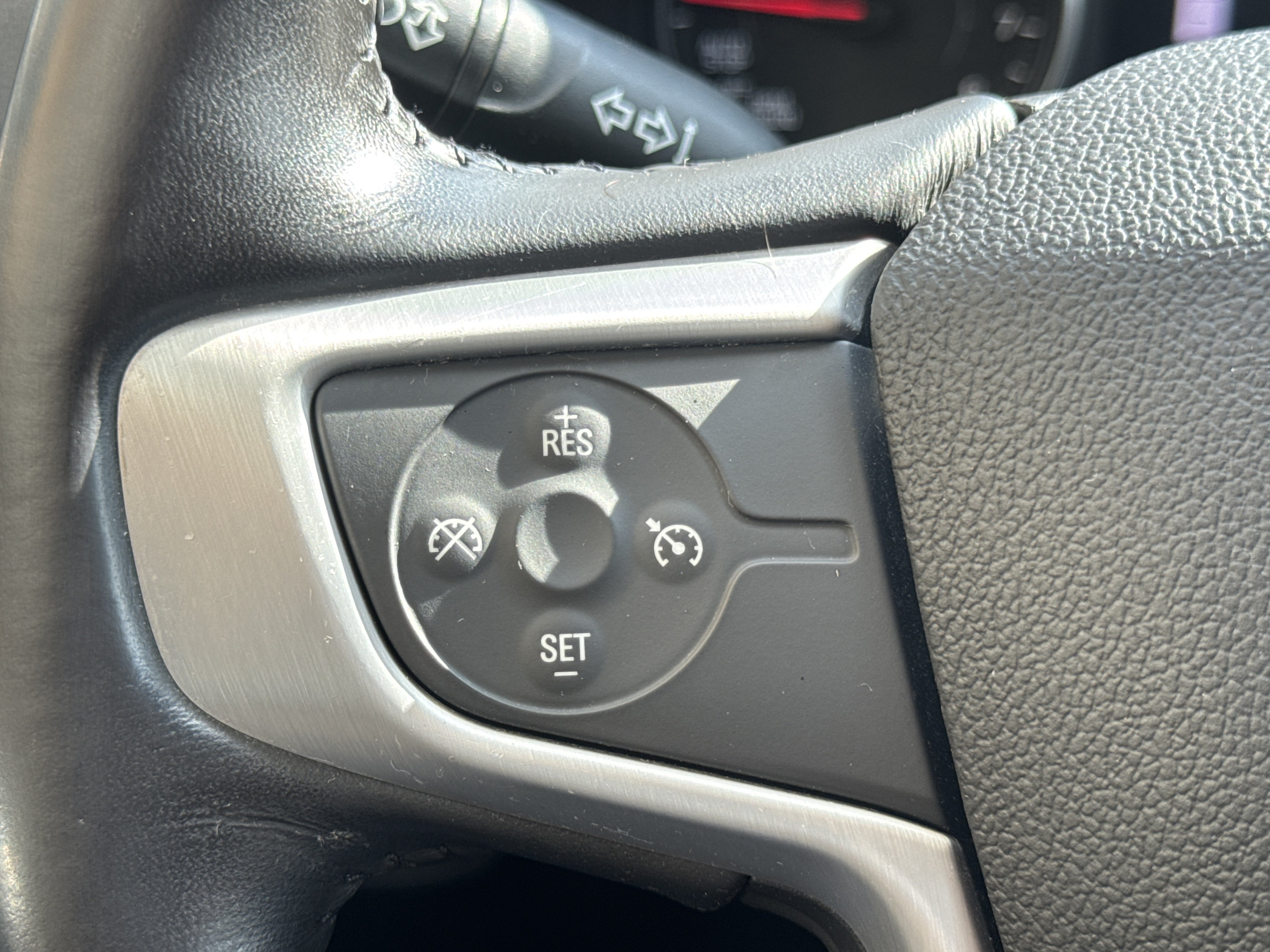 Used 2019 GMC Terrain SLE w/ Driver Convenience Package AWD/4WD image 18