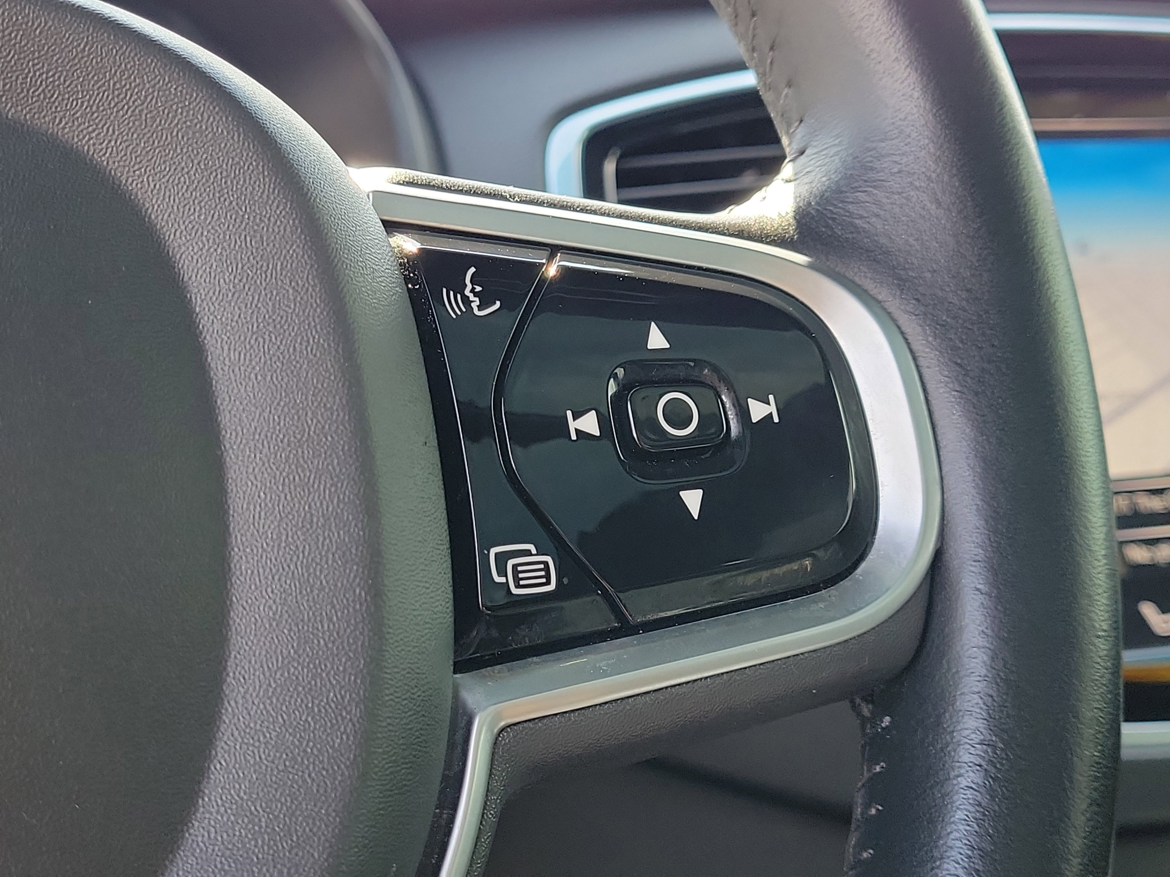 Used 2022 Volvo XC90 T6 Inscription AWD/4WD image 32