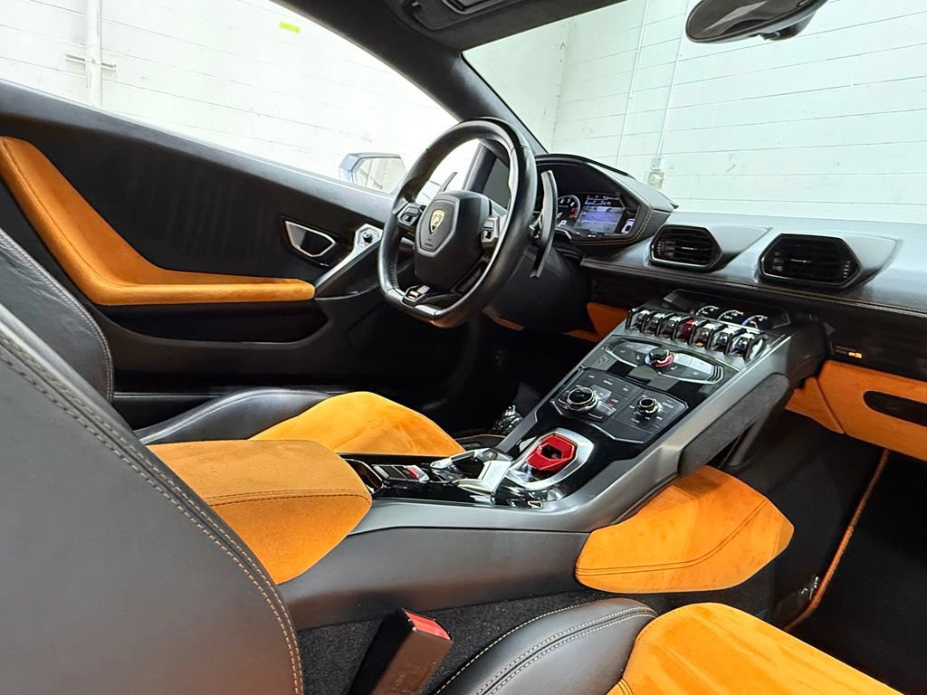Used 2017 Lamborghini Huracan LP 580-2 RWD image 47