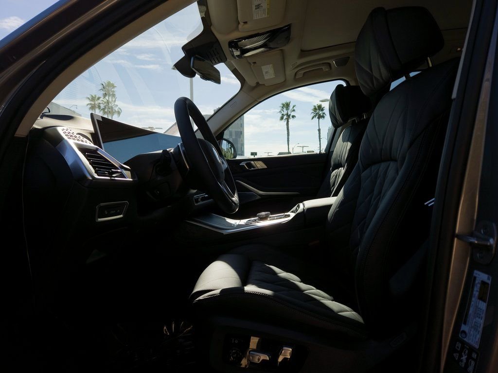 New 2026 BMW X7 xDrive40i w/ Executive Package image 10