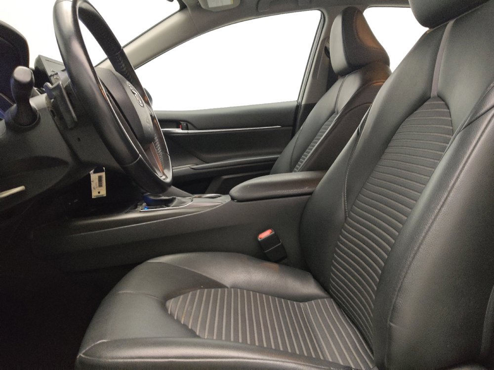 Used 2021 Toyota Camry SE FWD image 17