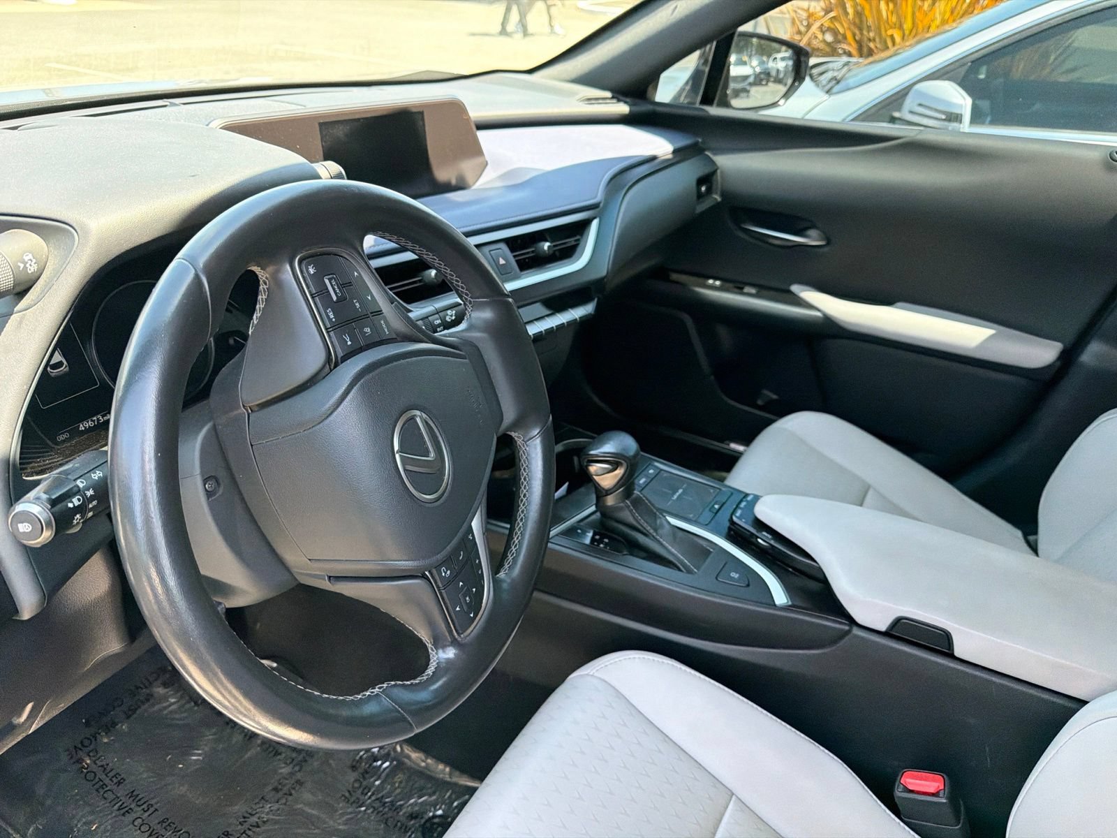 Used 2022 Lexus UX 200 w/ Accessory Package (Z2) FWD image 7