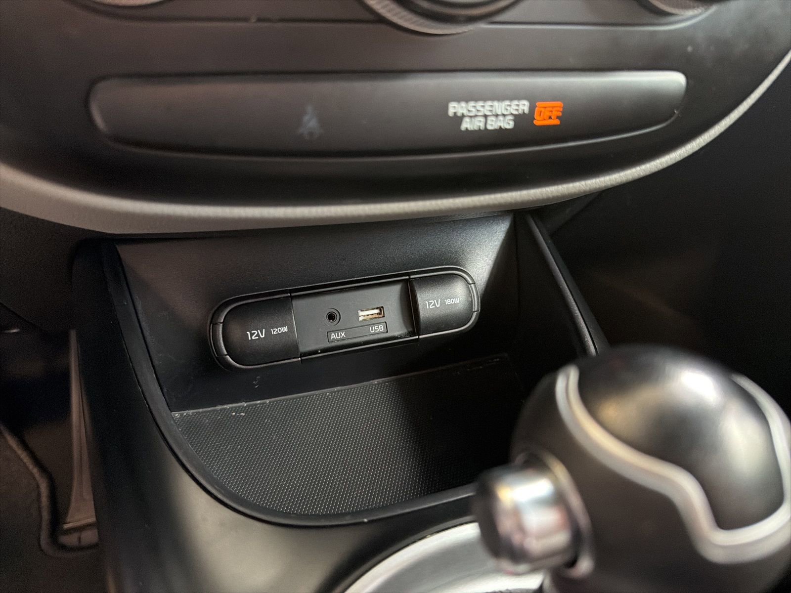 Used 2018 Kia Soul FWD image 21