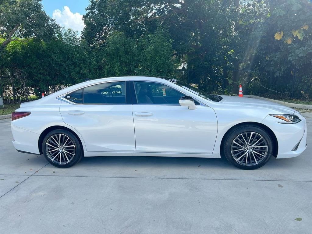 Certified 2023 Lexus ES 350 w/ Premium Package image 8