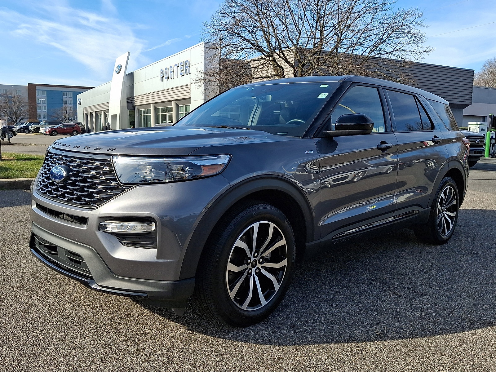 Certified 2022 Ford Explorer ST-Line image 4
