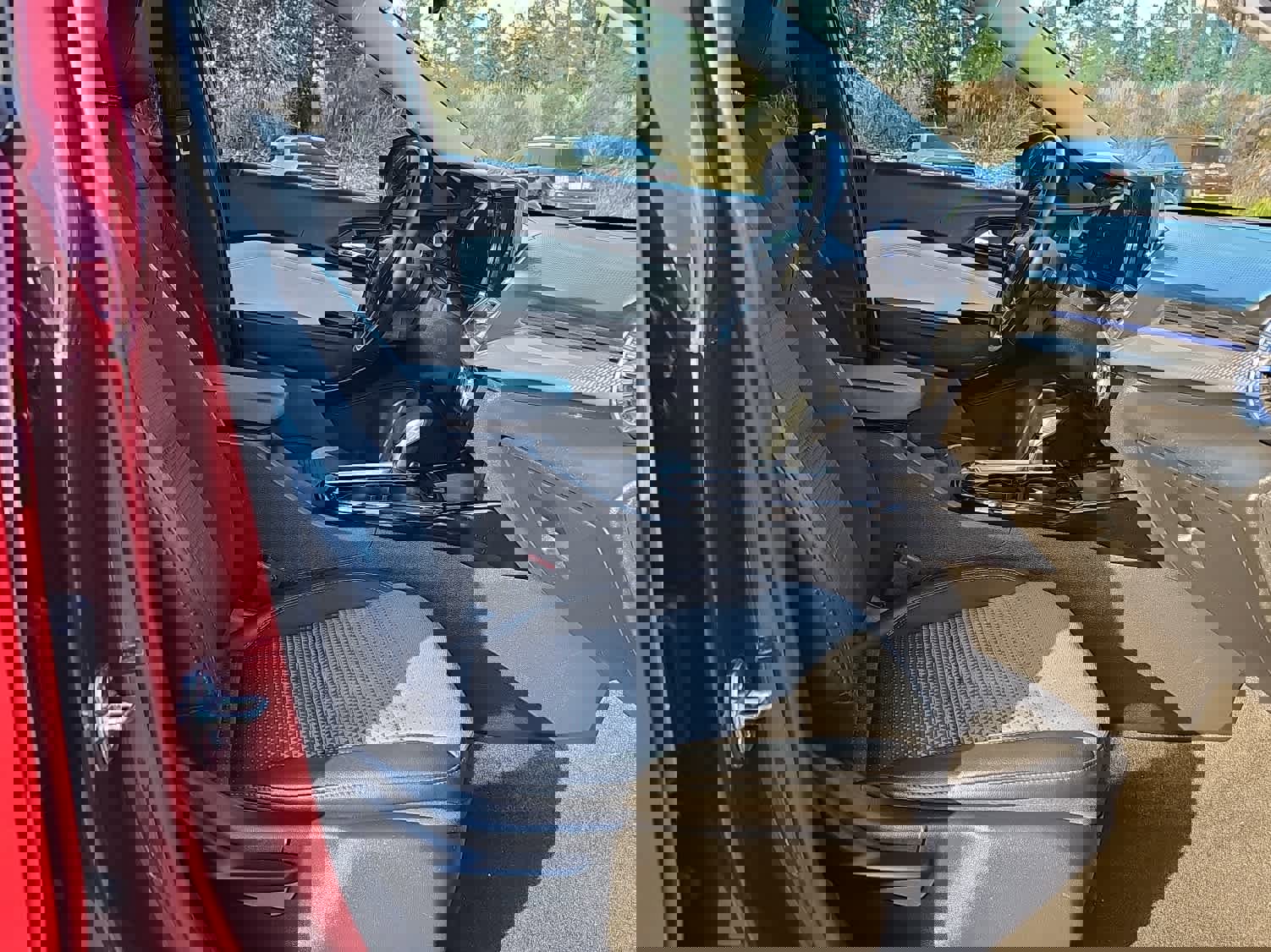 Used 2025 Chevrolet Trax LT w/ Driver Confidence Package image 15