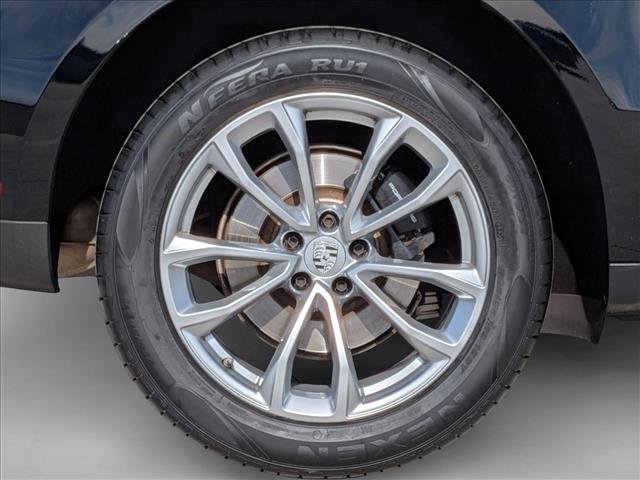 Certified 2024 Porsche Macan image 29