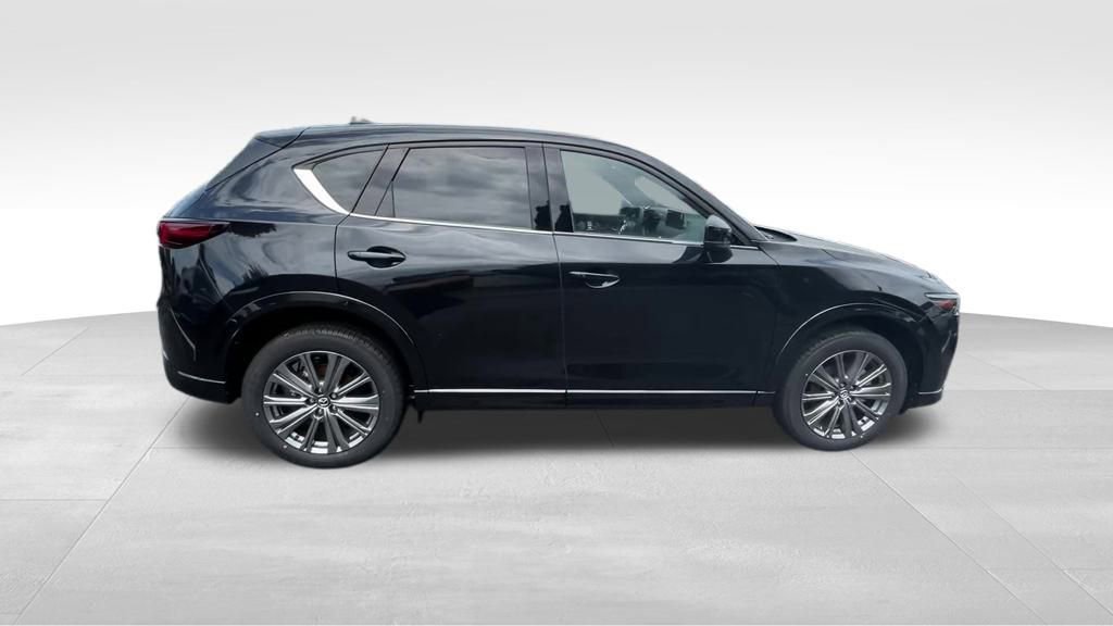 New 2025 MAZDA CX-5 Signature image 7