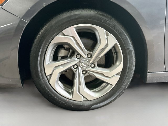 Used 2018 Honda Accord EX-L image 32