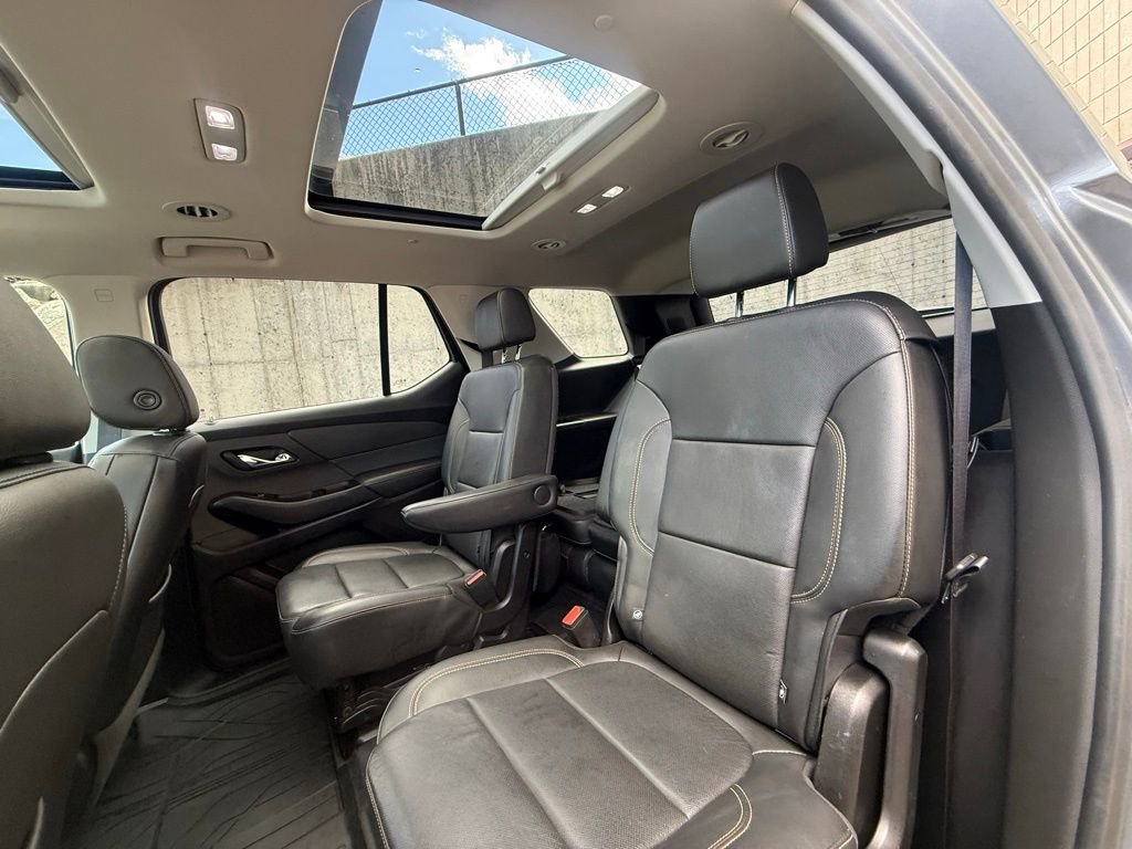 Used 2019 Chevrolet Traverse Premier w/ LPO, Floor Liner Package AWD/4WD image 19