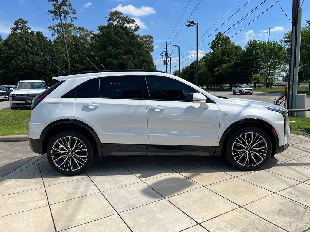 Used 2024 Cadillac XT4 Sport FWD image 4