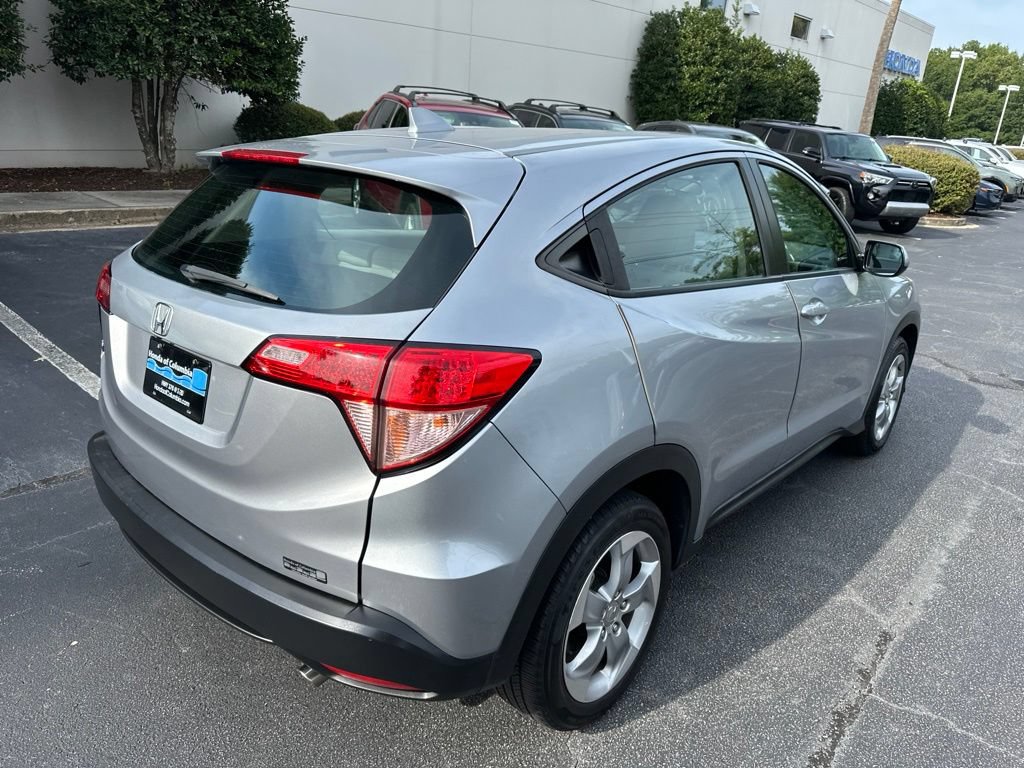 Certified 2018 Honda HR-V LX image 3