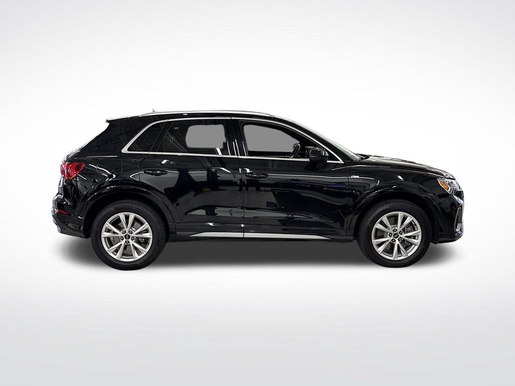 Used 2025 Audi Q3 2.0T Premium w/ Convenience Package AWD/4WD image 6