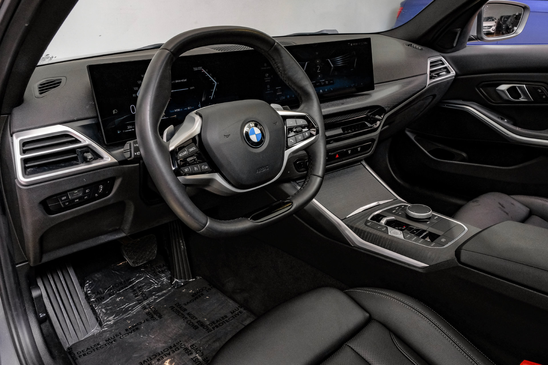 Used 2025 BMW 330i Sedan RWD image 3