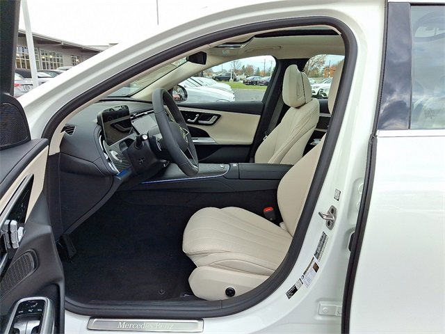 New 2026 Mercedes-Benz E 350 4MATIC Sedan image 16