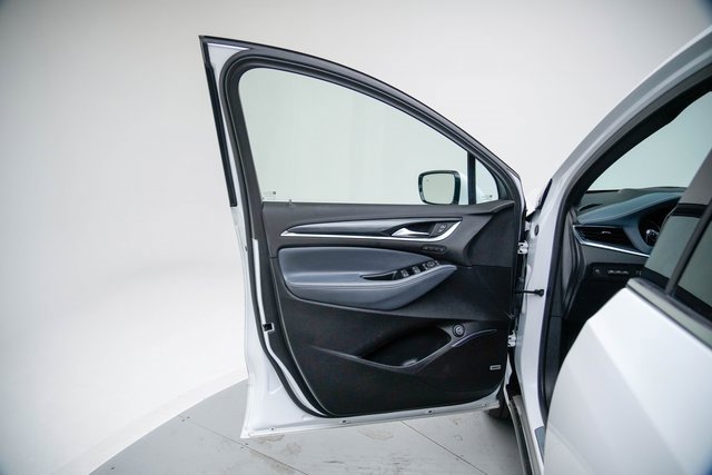 Used 2024 Buick Enclave Premium image 26