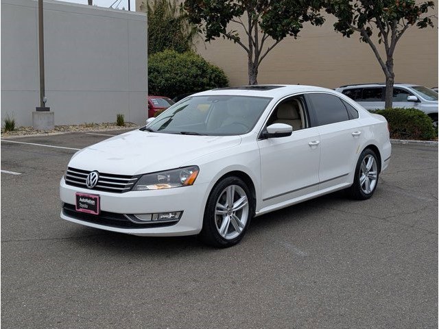 Used 2015 Volkswagen Passat 1.8T SE