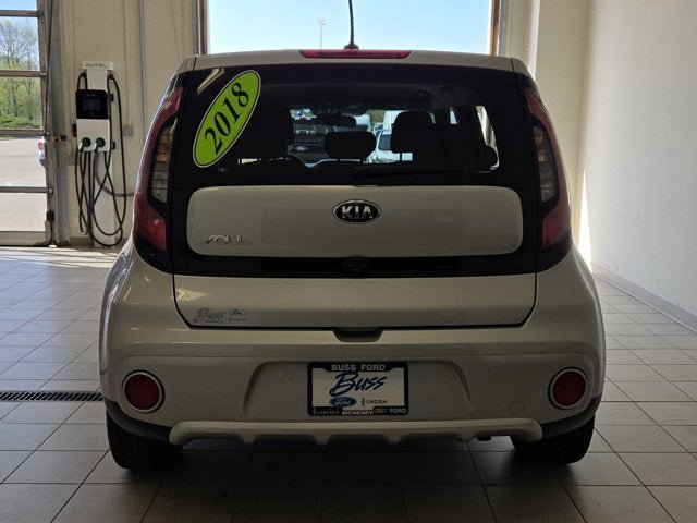 Used 2018 Kia Soul + FWD image 11