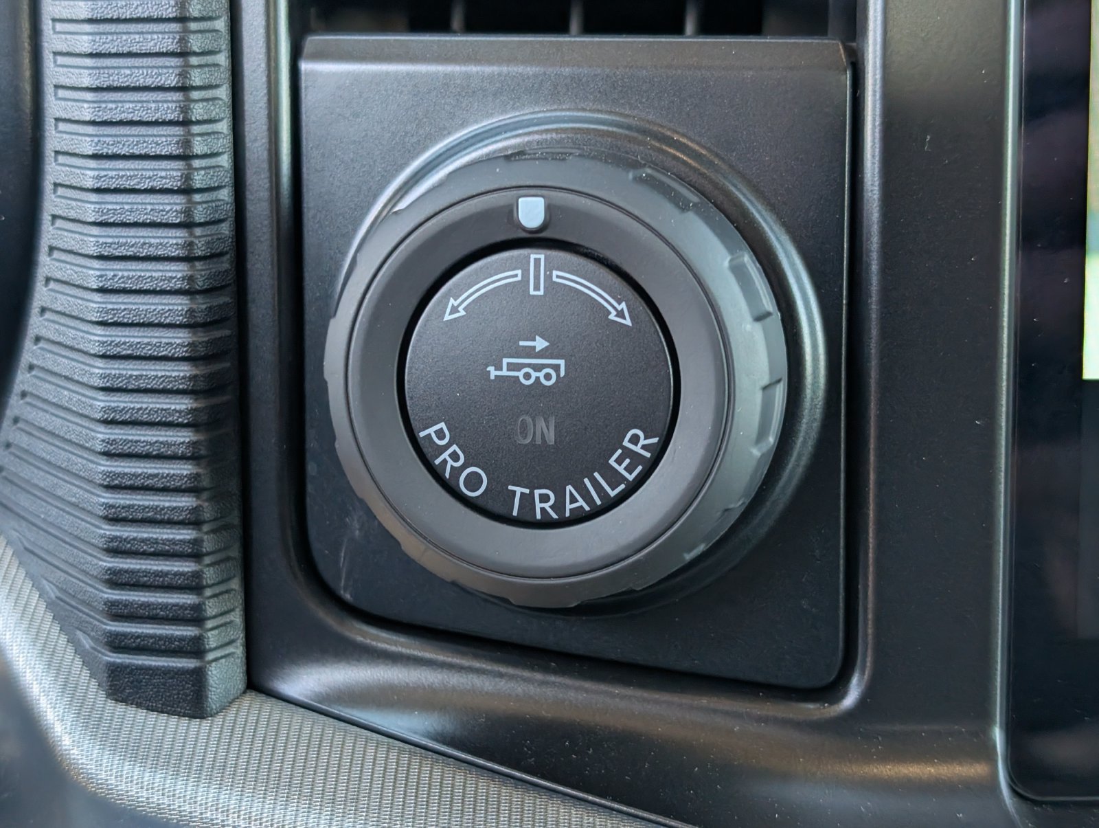 Used 2025 Ford F150 Platinum w/ Equipment Group 703A Plus AWD/4WD image 19