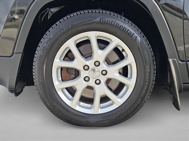 Used 2016 Jeep Cherokee Latitude w/ Safety/Convenience Group image 21