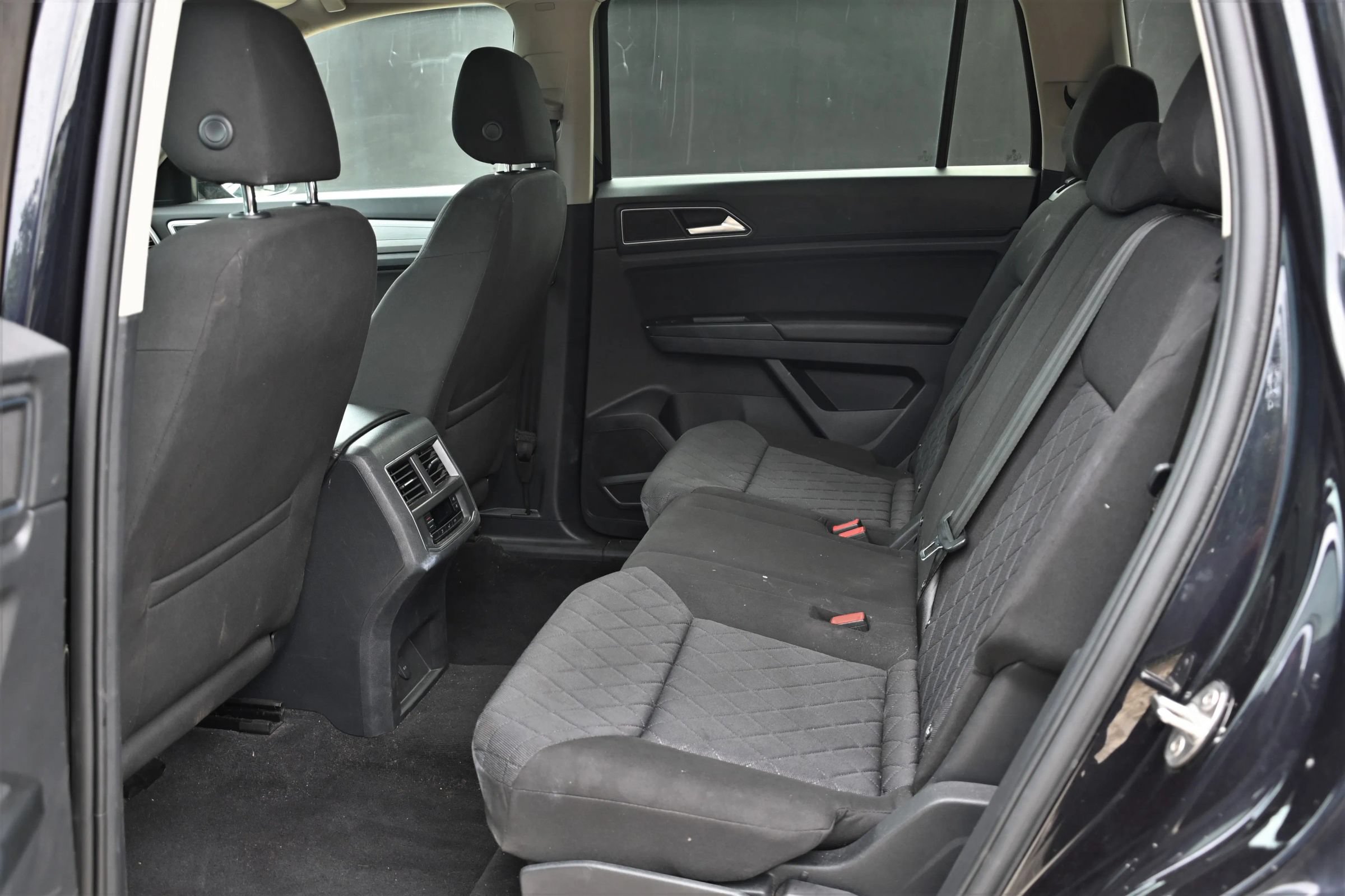 Used 2018 Volkswagen Atlas S FWD image 13