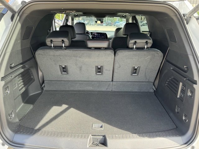 Certified 2024 Chevrolet Traverse RS w/ LPO, Floor Liner Package image 9