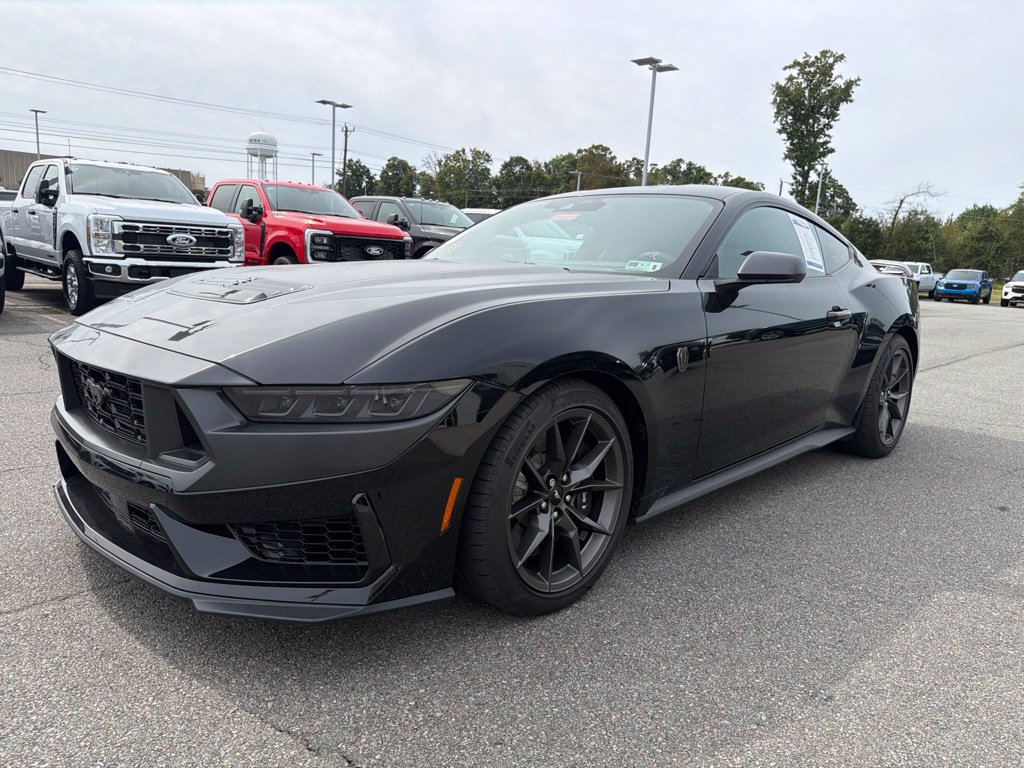 Used 2024 Ford Mustang Dark Horse RWD image 5