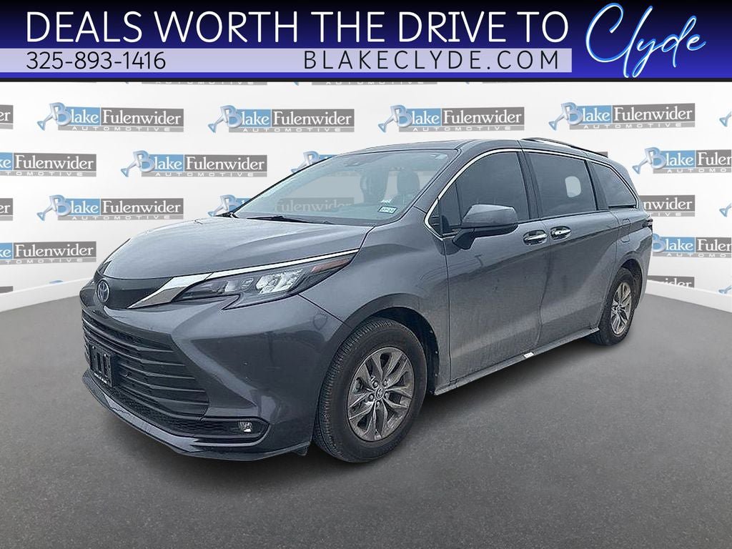 Used 2025 Toyota Sienna XLE