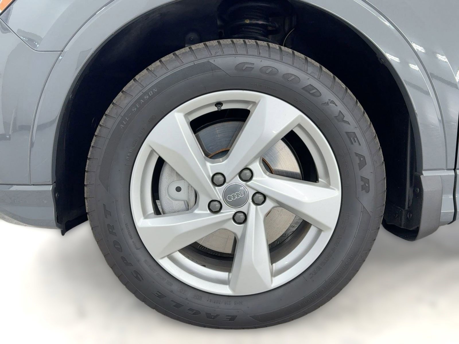 Used 2020 Audi Q3 2.0T Premium w/ Convenience Package image 11