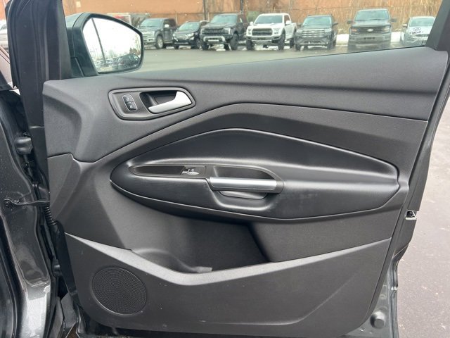 Used 2019 Ford Escape SEL image 10