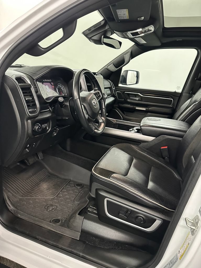 Used 2023 RAM 1500 Laramie AWD/4WD image 10